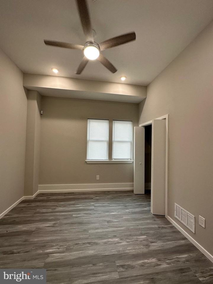 1225 W DAUPHIN Street #3 - Photo 3 of 41