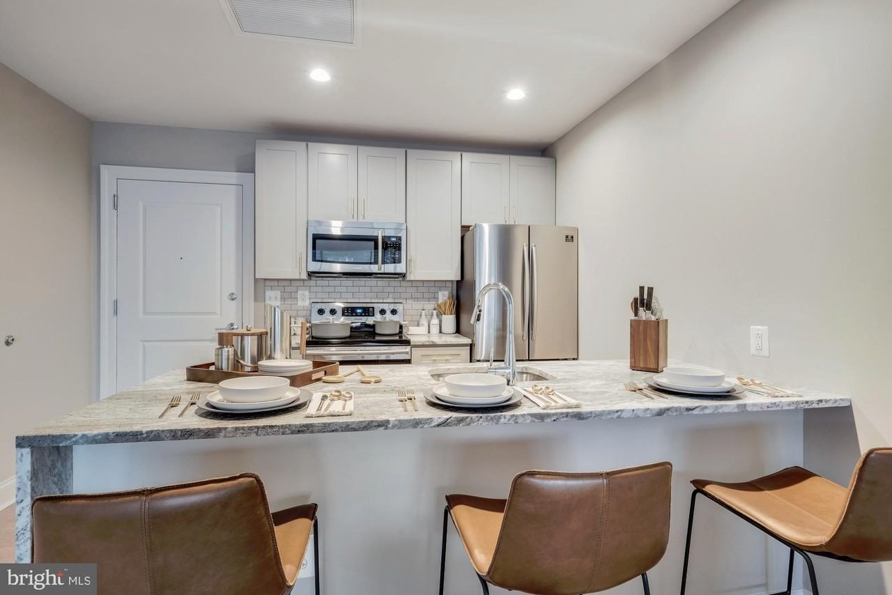 30 N 23RD Street #401 - Photo 4 of 31