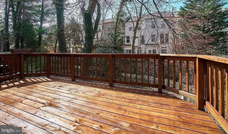 4243 Sleepy Lake Dr - Photo 4 of 7