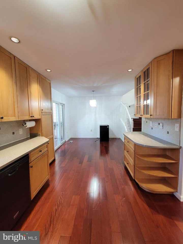 3137 Bayswater Ct - Photo 5 of 29