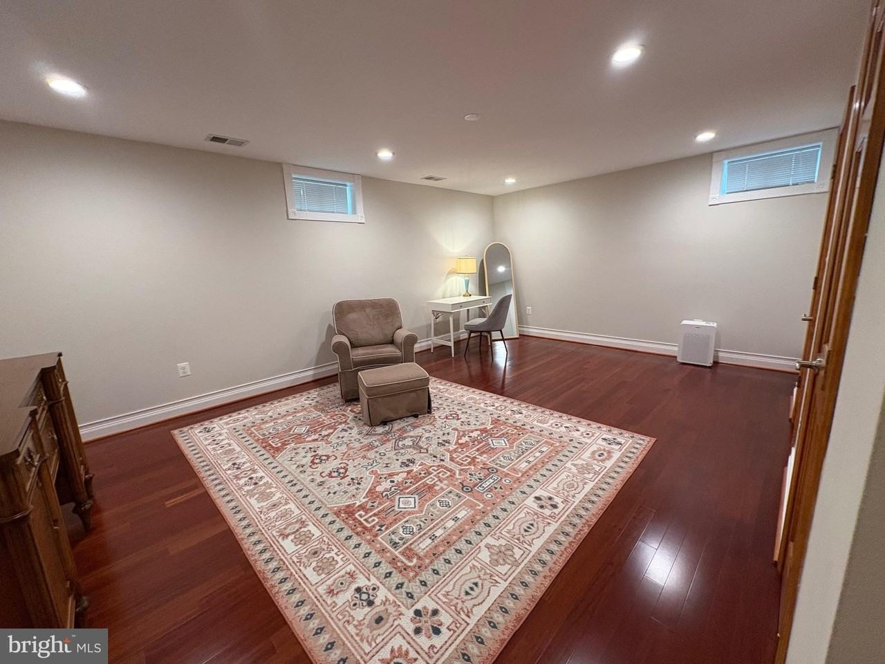 38 Cherry Hill Dr - Photo 4 of 29