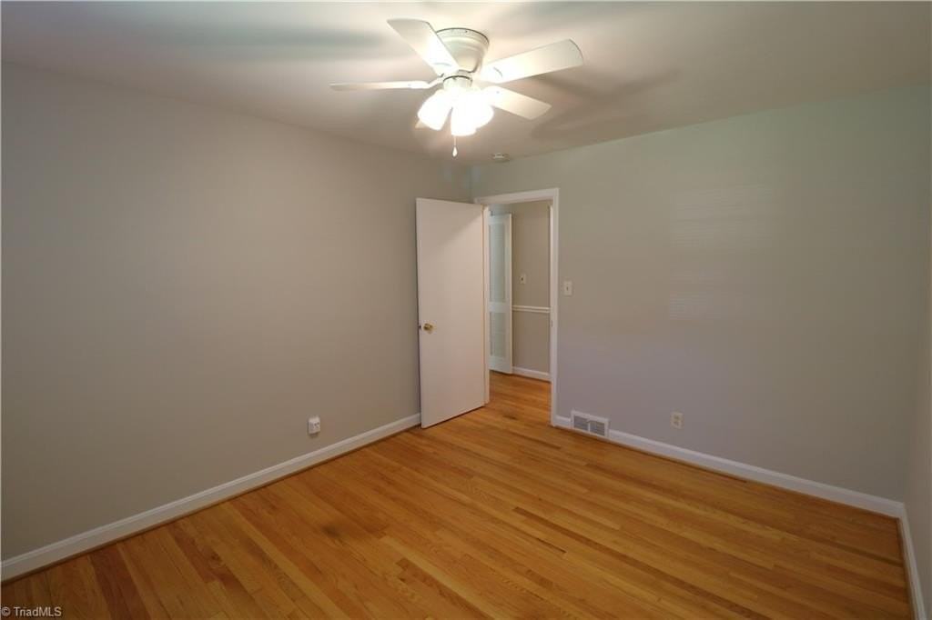 2316 Silas Creek Pkwy - Photo 7 of 14