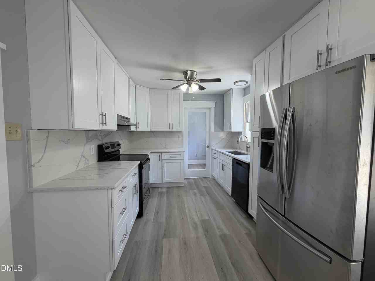 600 Manns Chapel Rd - Photo 2 of 15