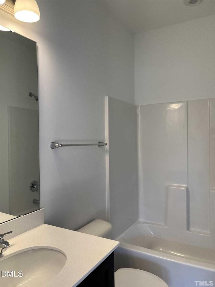 3303 Oak Pass Dr - Photo 7 of 7