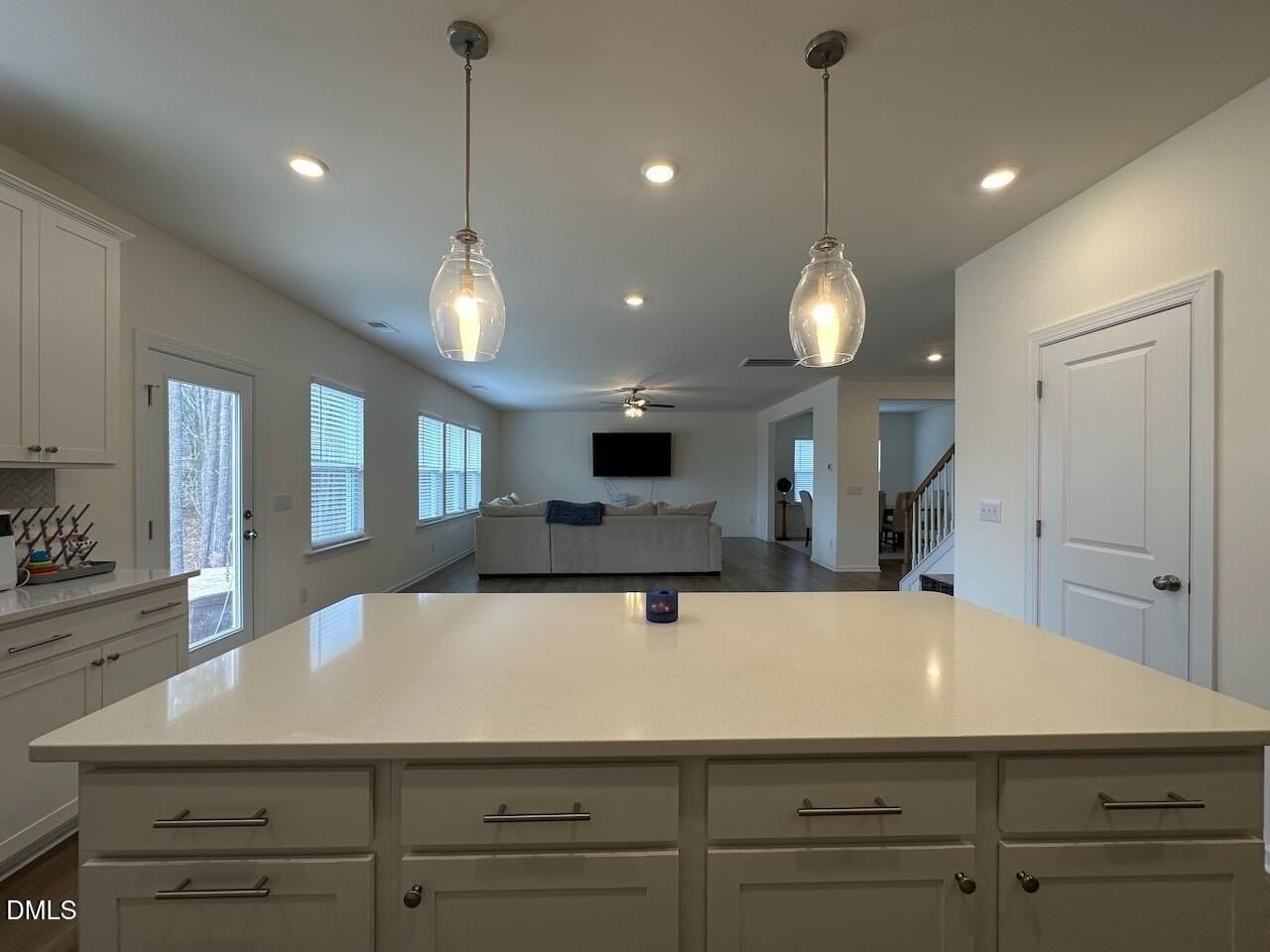 407 Auburndale Ct - Photo 4 of 23