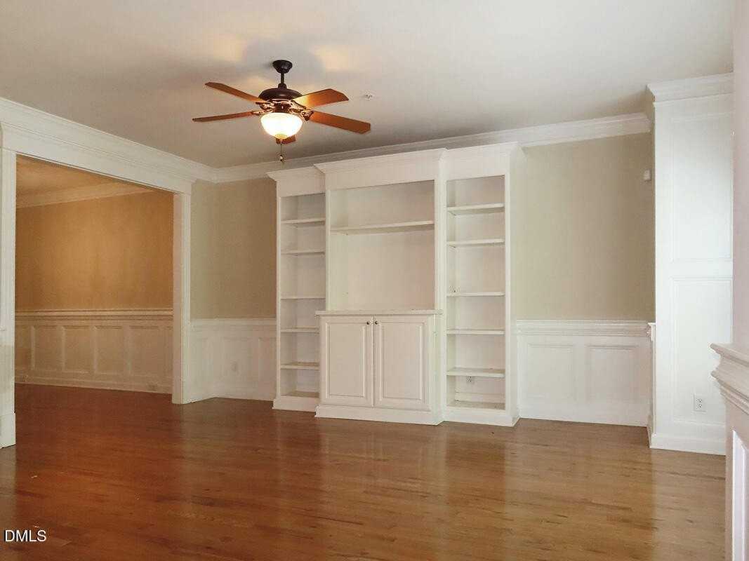 337 Rose Walk Ln - Photo 2 of 17