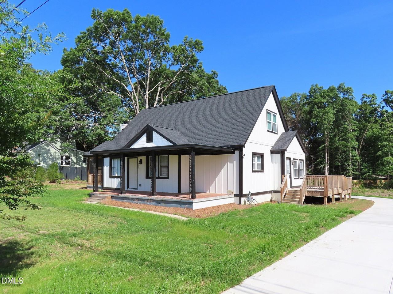 527 Cornelius St - Photo 2 of 26