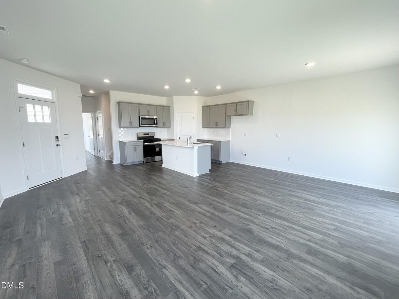 7424 Bourbon Briar Drive - Photo 6 of 36