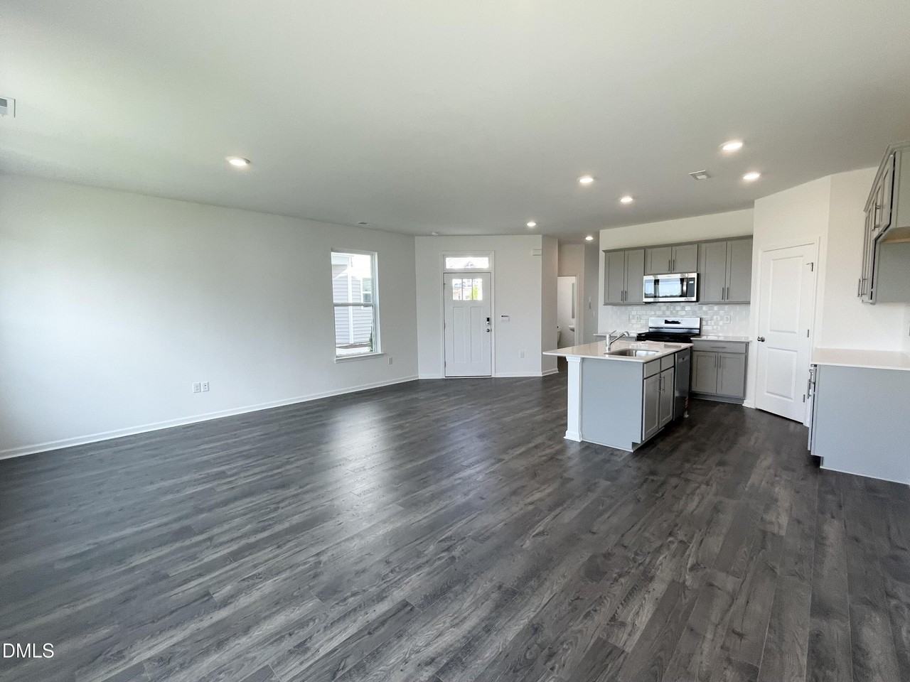 7424 Bourbon Briar Drive - Photo 7 of 36