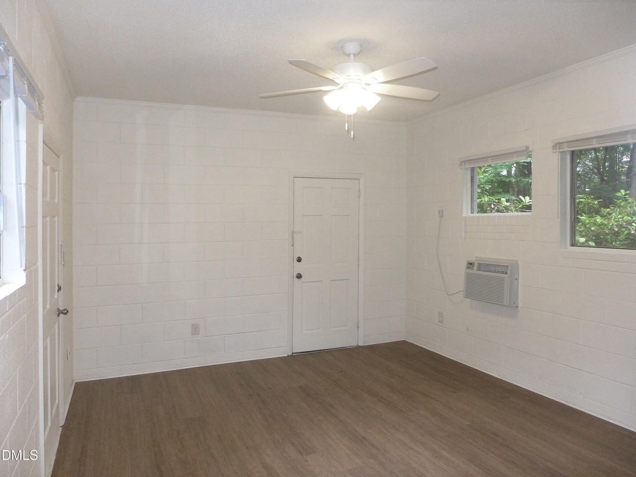 3818 S Columbia St - Photo 3 of 8