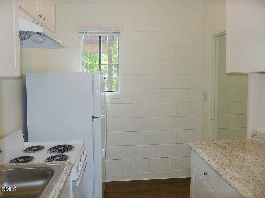 3818 S Columbia St - Photo 6 of 8