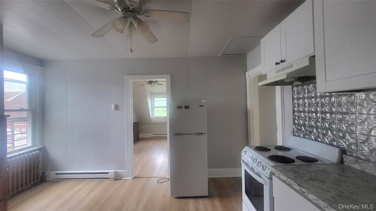 238 Church St Unit 3 - Photo 2 of 16