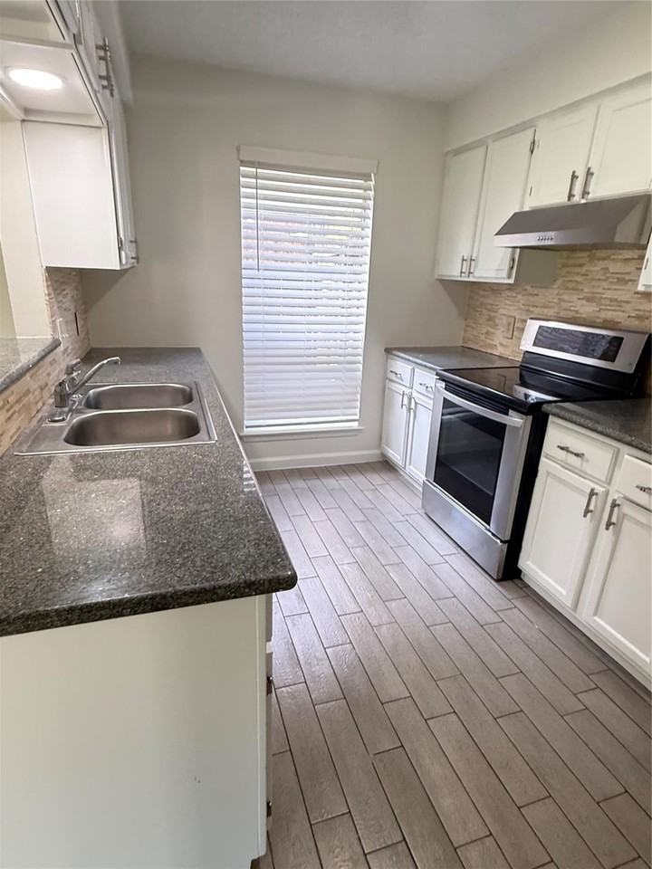 262 Coppersmith Dr - Photo 6 of 25