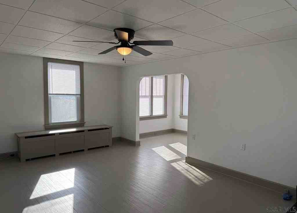 1727R Scalp Ave - Photo 5 of 26