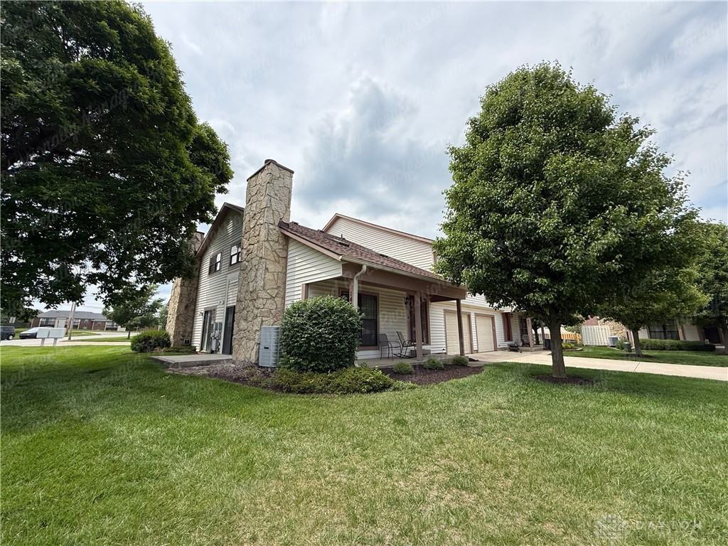 1453 Sanzon Dr - Photo 2 of 25