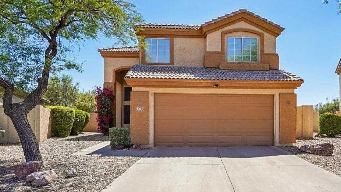 4401 E Chaparosa Way - Photo 4 of 47