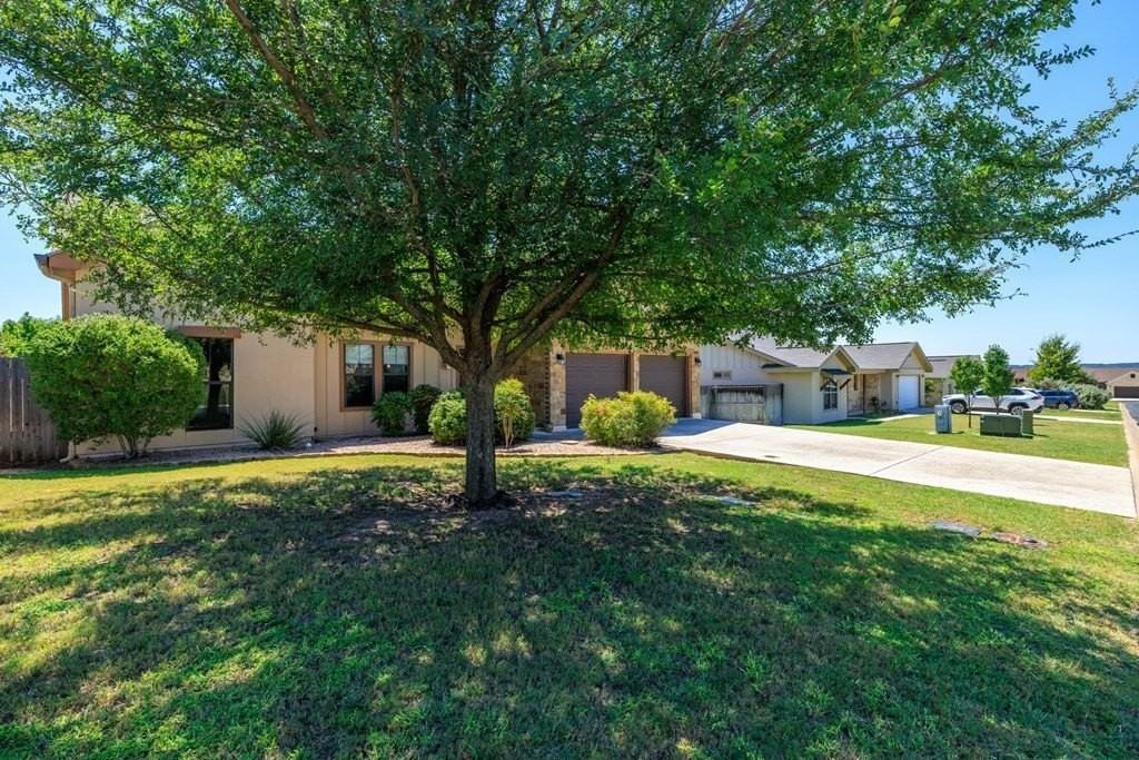 713 Englemann Oak Dr - Photo 3 of 17
