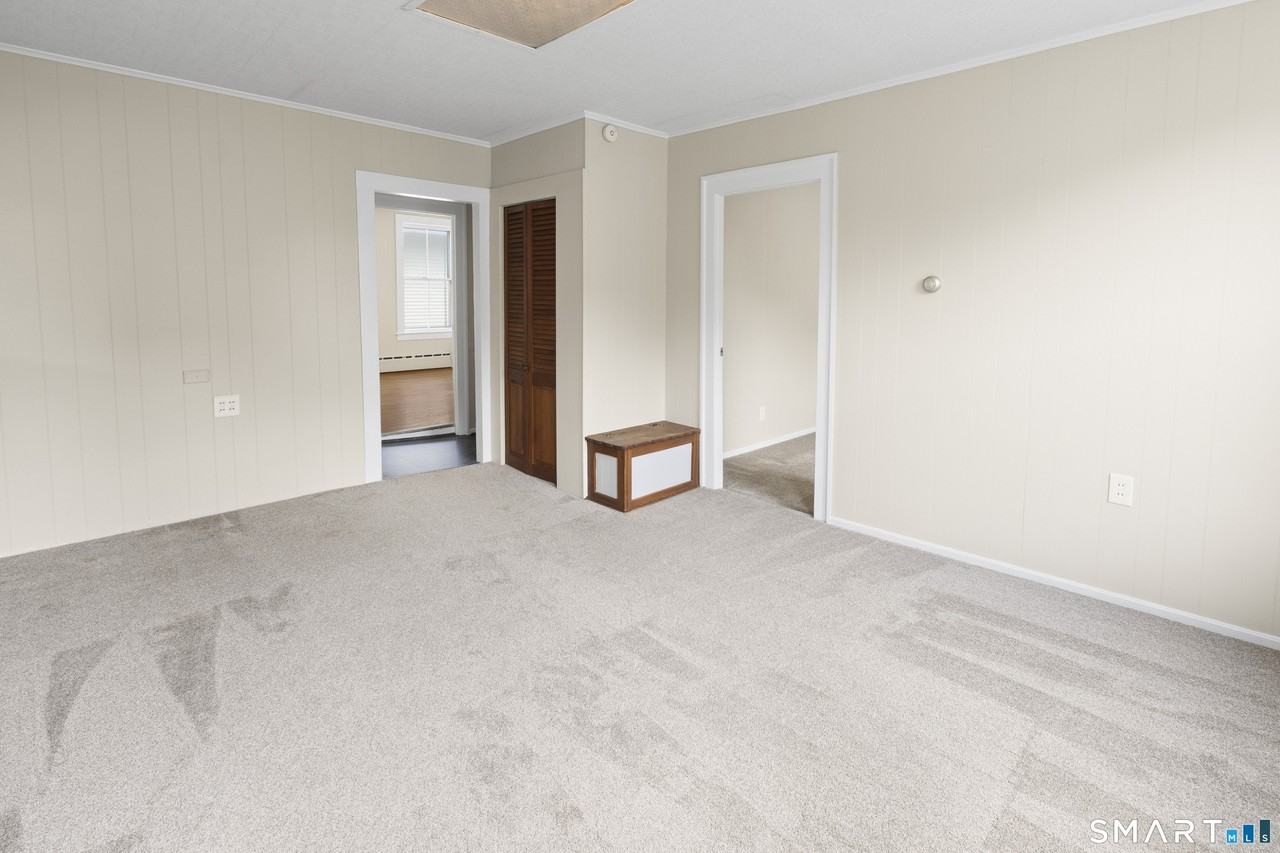 198 S Main St - Photo 7 of 21