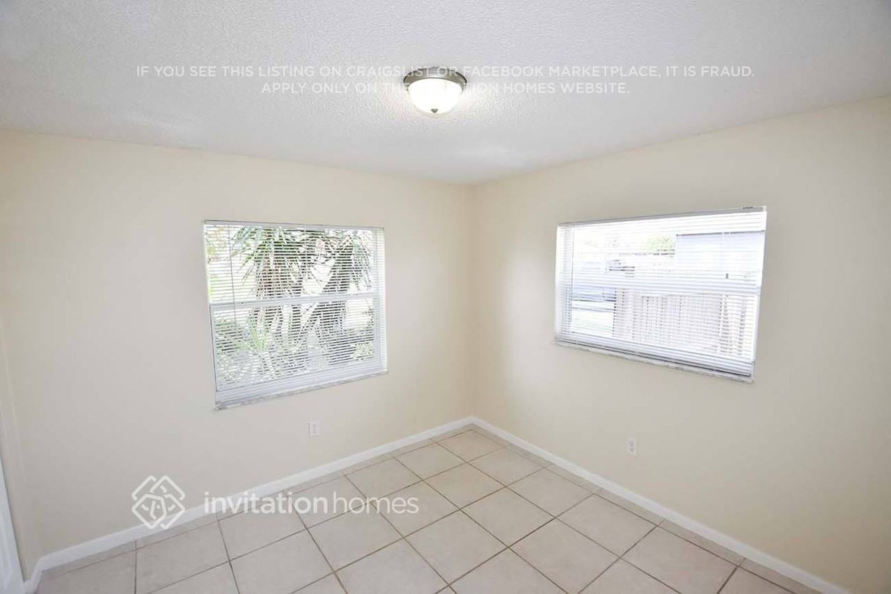10927 Gallery St - Photo 5 of 13