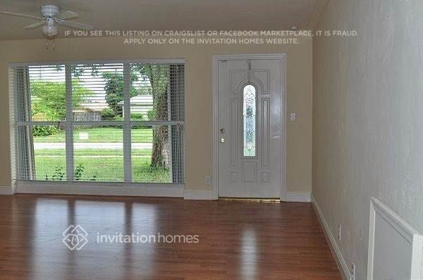 1755 Sw 37th Way - Photo 3 of 16