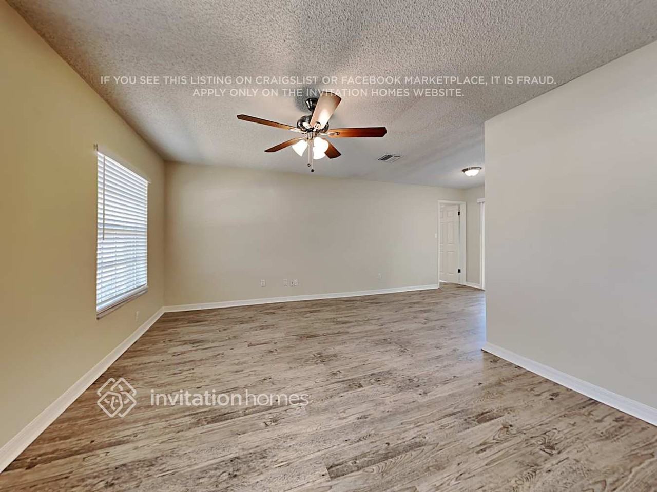 177 Sandalwood Way - Photo 3 of 18
