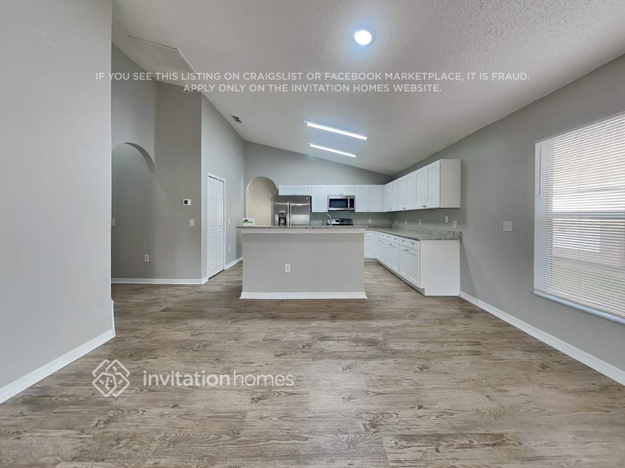 334 Thomasdale Ave - Photo 7 of 19