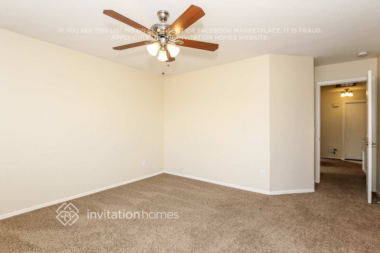 11341 W Ruth Ave - Photo 6 of 17