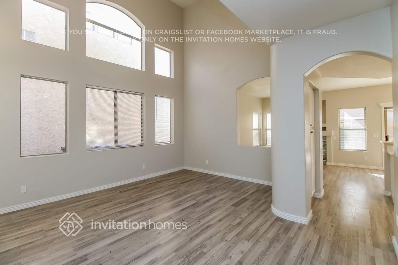 7243 E Kramer St - Photo 2 of 16