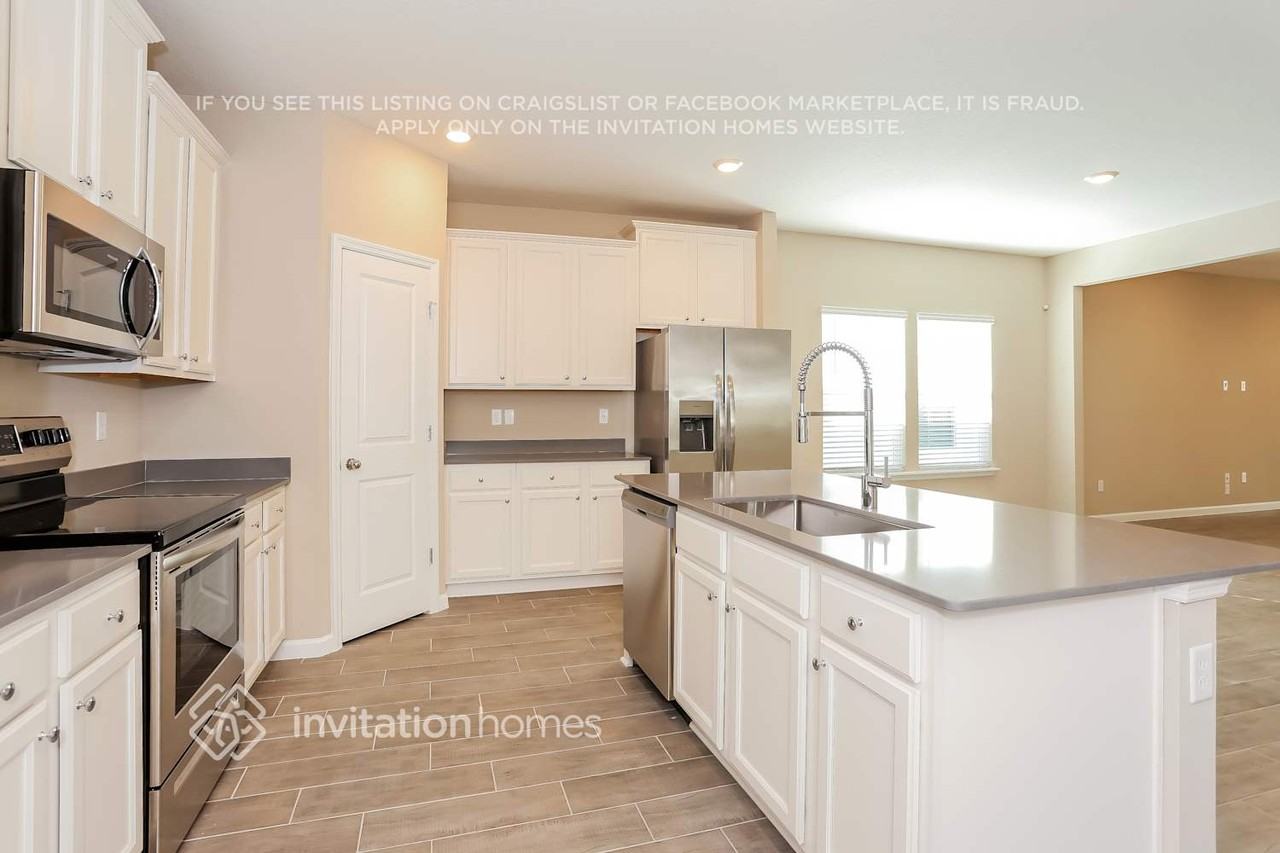 2381 Carters Paddock Rd - Photo 7 of 17