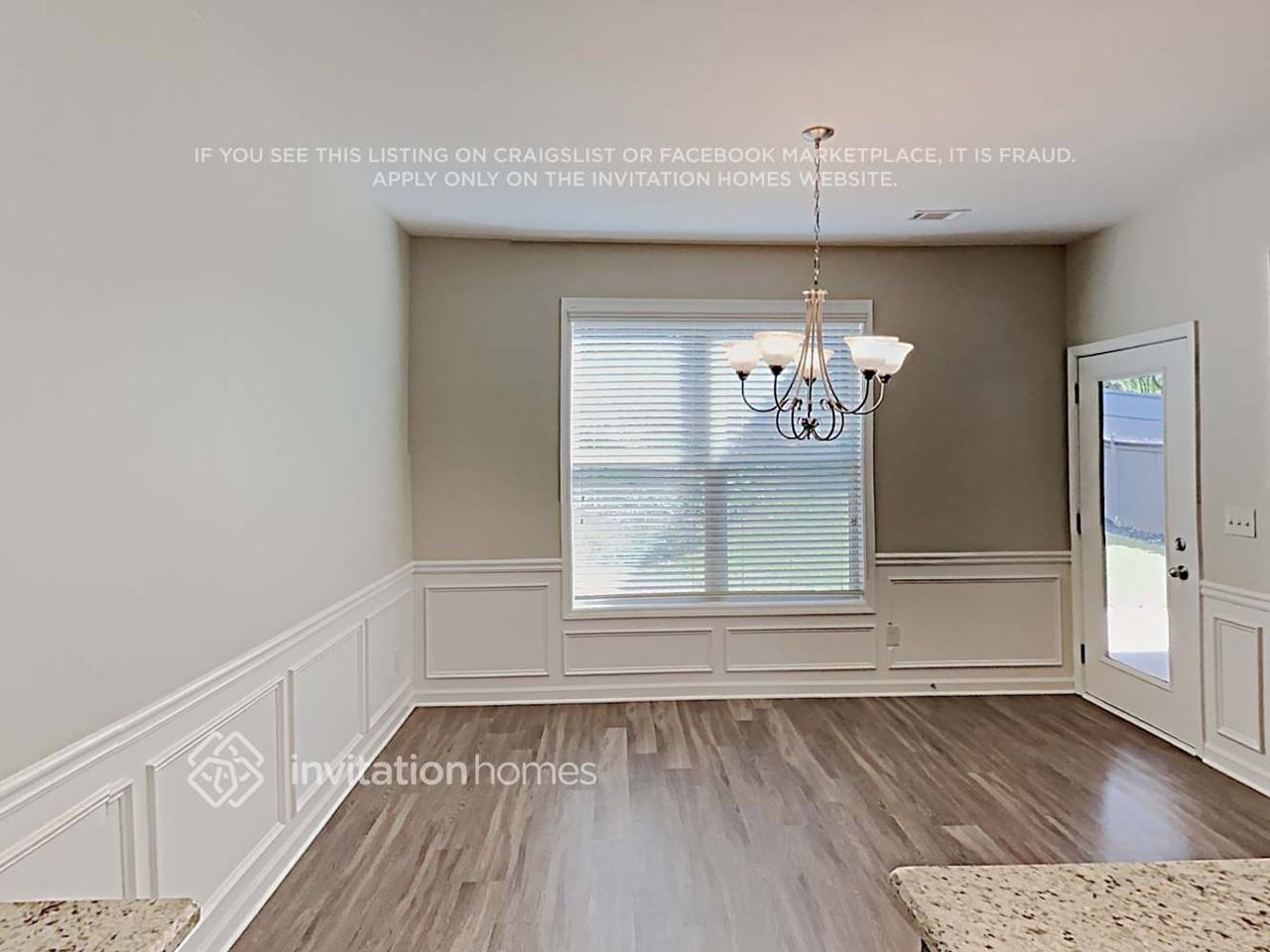 9049 Lexington Ct - Photo 4 of 20