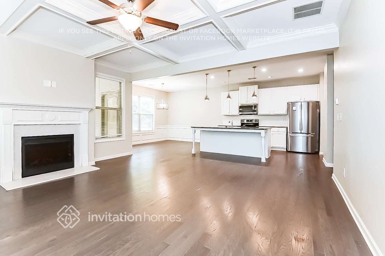 2175 Black Pebble Cir - Photo 4 of 18