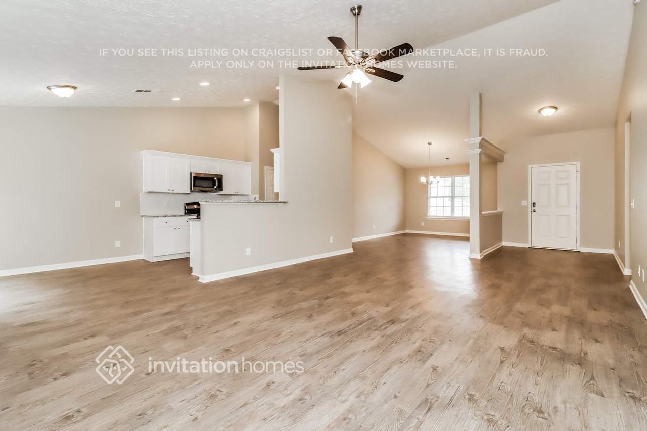 236 Bridgestone Ln - Photo 6 of 17
