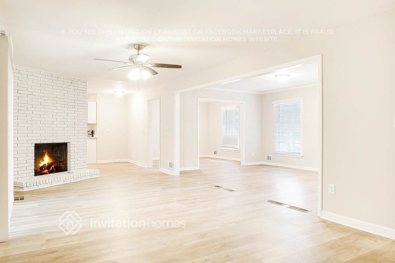 3610 Warbler Dr - Photo 5 of 26