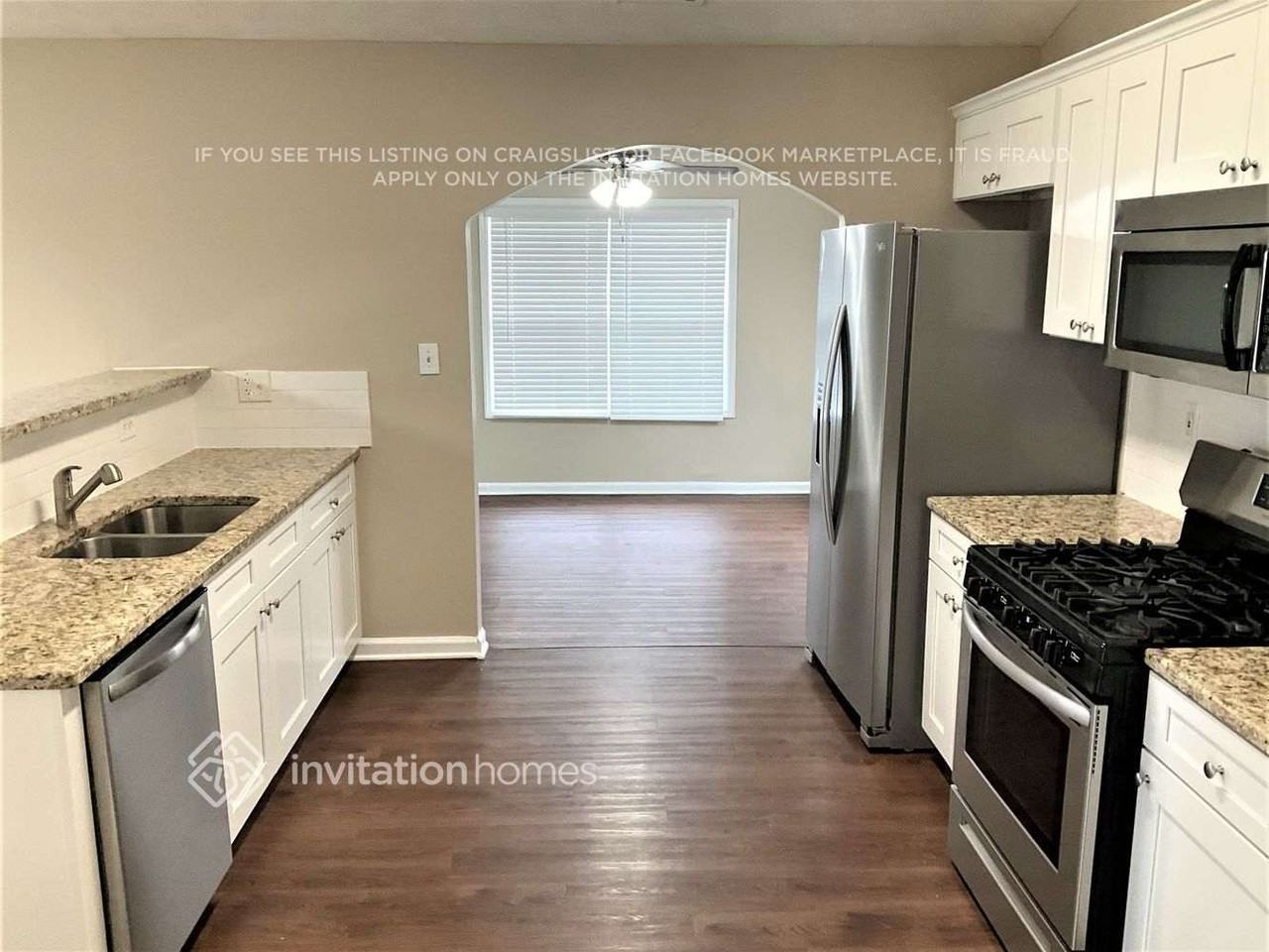1008 Borrington Ln - Photo 4 of 11