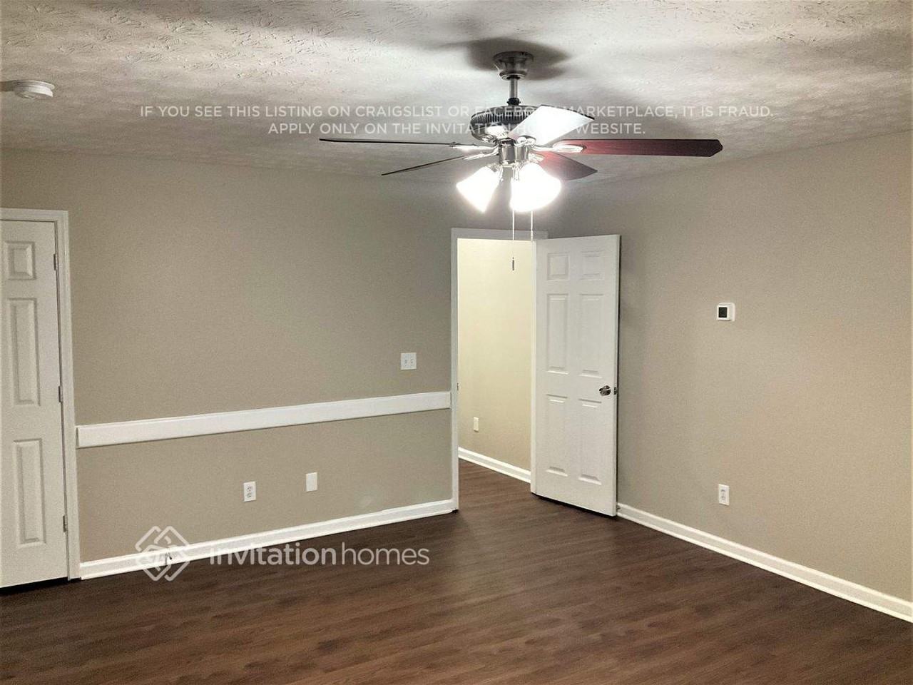 1008 Borrington Ln - Photo 5 of 11