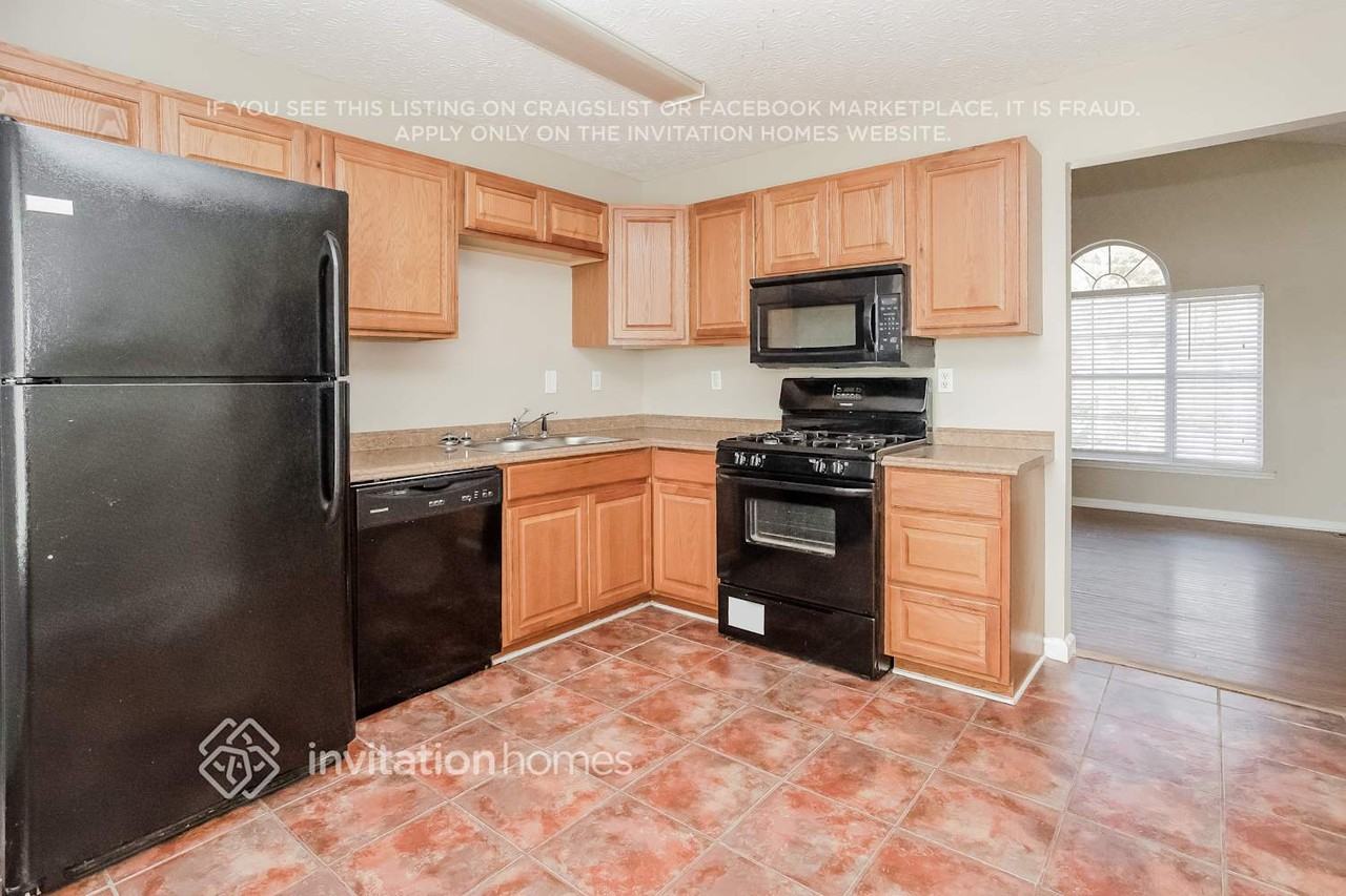 64 Villa Ridge Ct - Photo 3 of 10