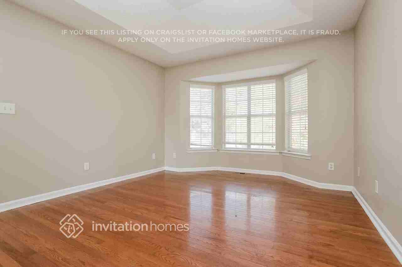 64 Villa Ridge Ct - Photo 5 of 10