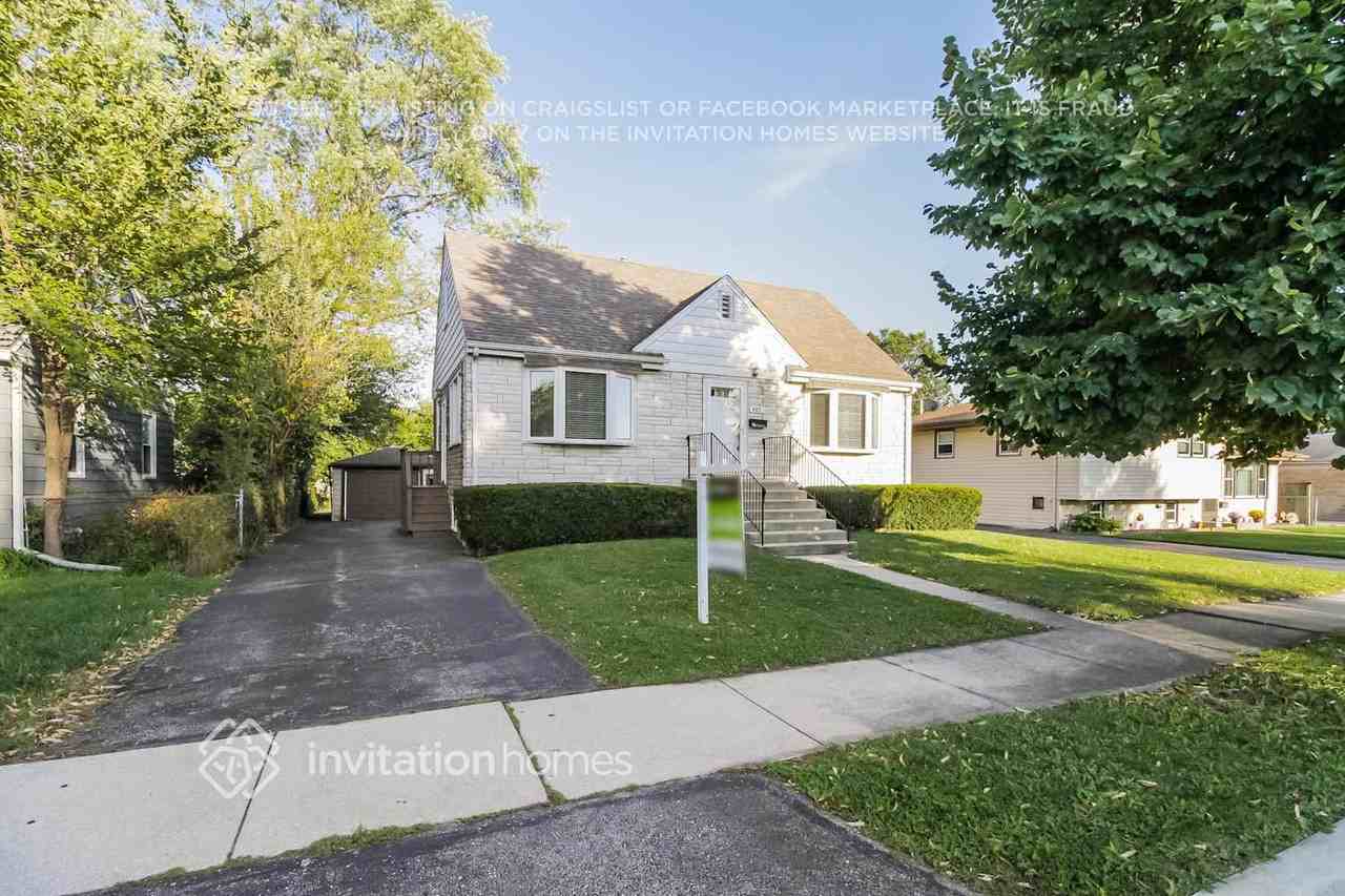 485 N Beverly Ave - Photo 4 of 19