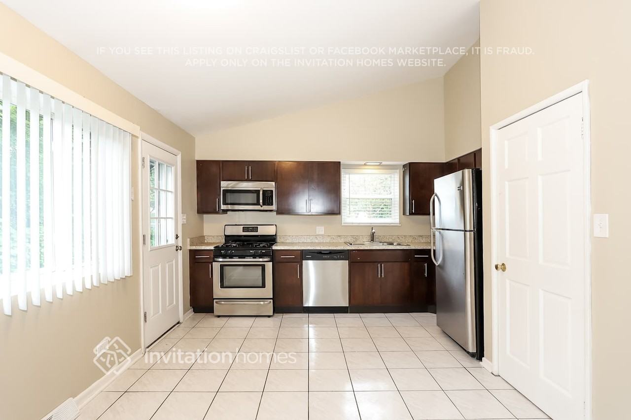 446 N Ellsworth Ave - Photo 7 of 18