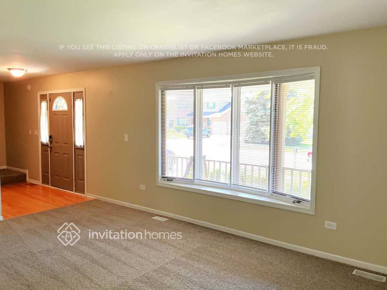 2959 Rebecca Dr - Photo 2 of 12