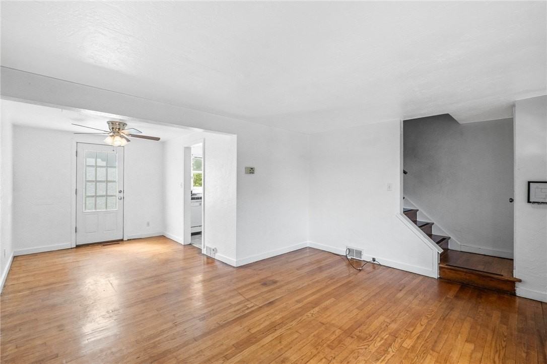 103 5th Ave - Photo 4 of 14