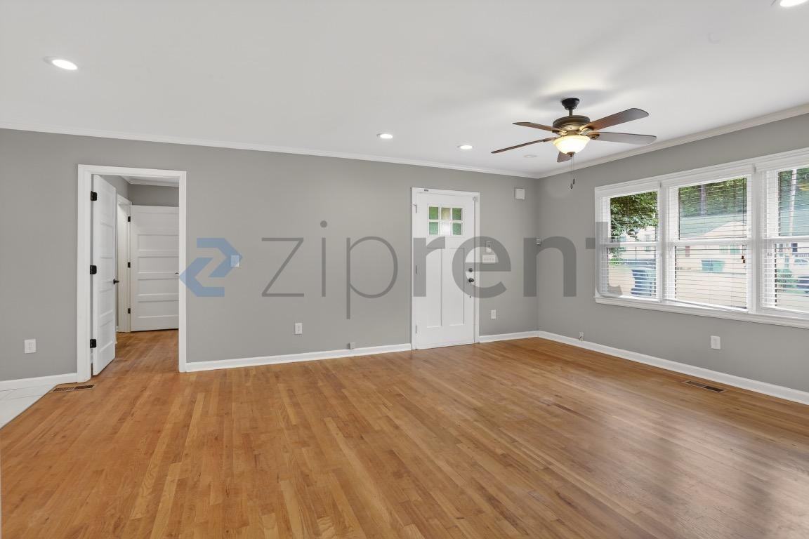 1404 Lockwood Dr Sw - Photo 7 of 32