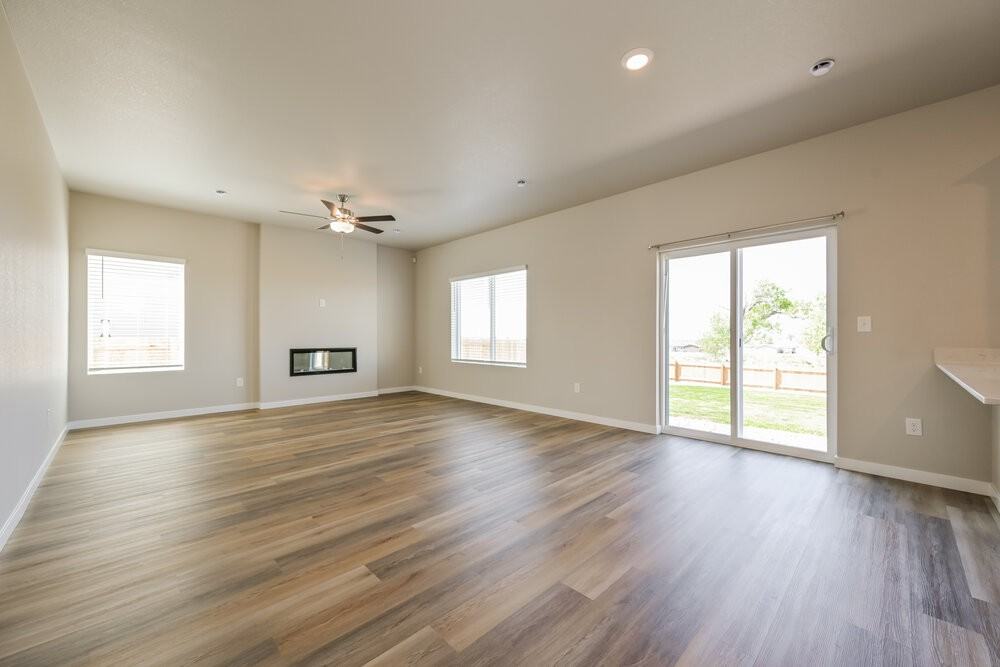 2155 Alyssa St - Photo 5 of 20