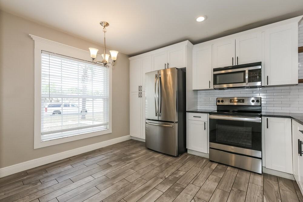 3039 Annadale Cir - Photo 7 of 16