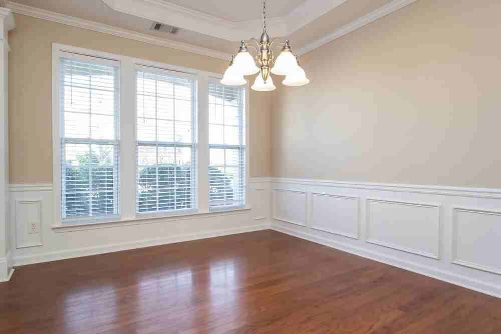 946 Idlewood Dr - Photo 4 of 15