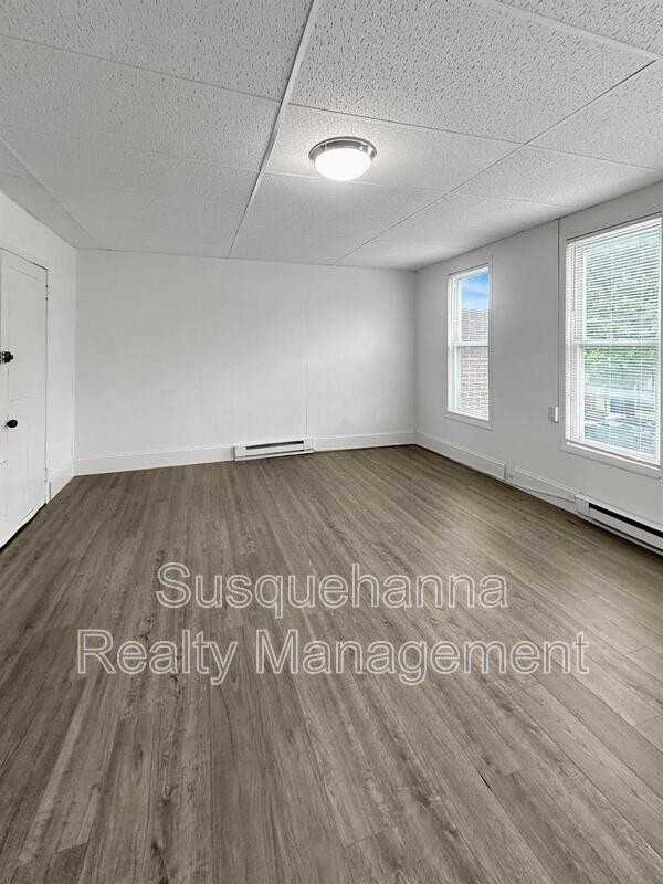 344 N Mulberry St #2 - Photo 3 of 13