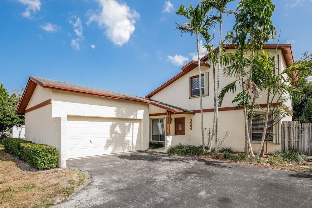4066 Nw 1st Pl
