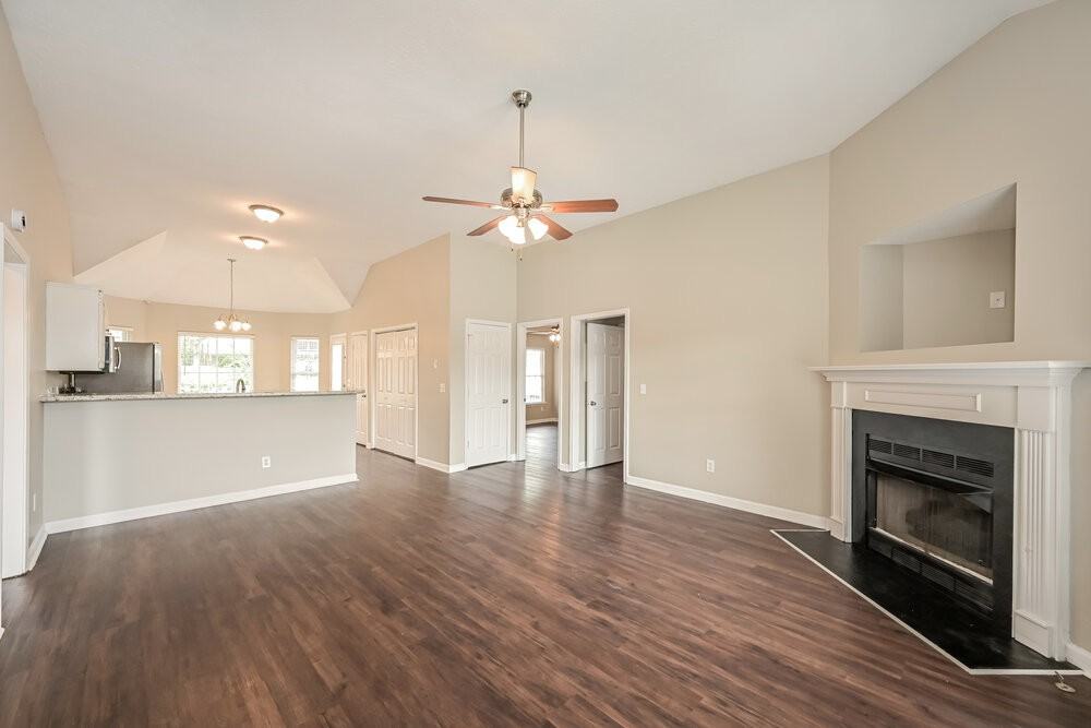 604 Parrish Woods - Photo 4 of 17