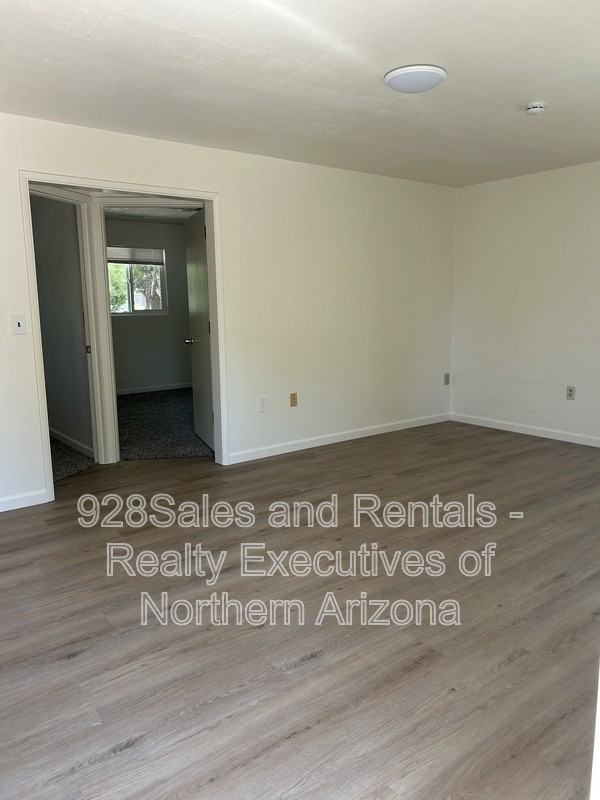 2627 N Rose St #1 - Photo 2 of 16