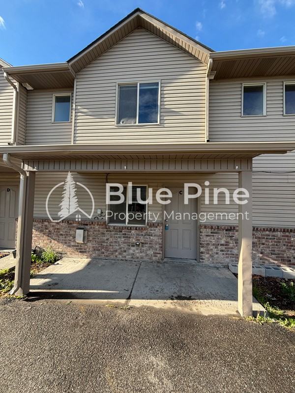 1512 N Stevens Dr #C - Photo 2 of 16